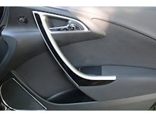Vauxhall Astra CDTi Sri (Auto+Cruise+Air Con+Shadow Alloys+Great Value) - Thumb 19