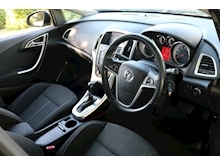 Vauxhall Astra CDTi Sri (Auto+Cruise+Air Con+Shadow Alloys+Great Value) - Thumb 21