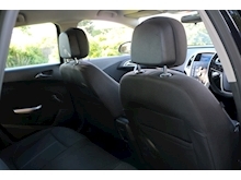 Vauxhall Astra CDTi Sri (Auto+Cruise+Air Con+Shadow Alloys+Great Value) - Thumb 35