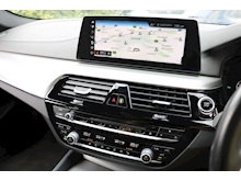BMW 5 Series 530e M Sport (TECH Pack+HEADS Up+WiFi+GESTURE+Display Key+1 OWNER) - Thumb 16
