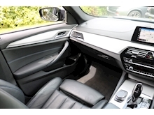 BMW 5 Series 530e M Sport (TECH Pack+HEADS Up+WiFi+GESTURE+Display Key+1 OWNER) - Thumb 34
