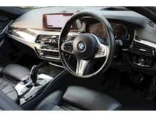 BMW 5 Series 530e M Sport (MEGA Spec+COMFORT, VENTILATING MASSAGE Seats+HEADS UP+VDC Suspension) - Thumb 23
