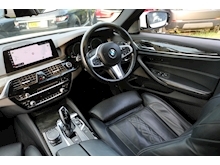 BMW 5 Series 530e M Sport (MEGA Spec+COMFORT, VENTILATING MASSAGE Seats+HEADS UP+VDC Suspension) - Thumb 29