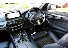 BMW 5 Series 530e M Sport (TECH Pack+COMFORT Access+HEAD Up+GESTURE+Camera+Apple Car Play) - Thumb 5