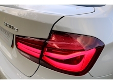 BMW 3 Series 330e M Sport Shadow Edition (1 Owner+5 BMW Services+Power Fold Mirrors+BMW MEDIA Professional) - Thumb 14