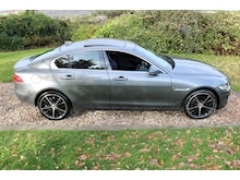 Jaguar XE 2.0D Portfolio AWD 25d 240BHP (2018 Model Year+PANORAMIC Glass Roof+AWD+Full JAGUAR History) - Thumb 12