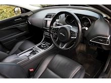 Jaguar XE 2.0D Portfolio AWD 25d 240BHP (2018 Model Year+PANORAMIC Glass Roof+AWD+Full JAGUAR History) - Thumb 30