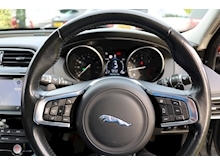 Jaguar XE 2.0D Portfolio AWD 25d 240BHP (2018 Model Year+PANORAMIC Glass Roof+AWD+Full JAGUAR History) - Thumb 7