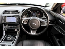 Jaguar XE 2.0D Portfolio AWD 25d 240BHP (2018 Model Year+PANORAMIC Glass Roof+AWD+Full JAGUAR History) - Thumb 13