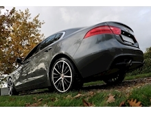 Jaguar XE 2.0D Portfolio AWD 25d 240BHP (2018 Model Year+PANORAMIC Glass Roof+AWD+Full JAGUAR History) - Thumb 10