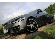 Jaguar XE 2.0D Portfolio AWD 25d 240BHP (2018 Model Year+PANORAMIC Glass Roof+AWD+Full JAGUAR History) - Thumb 14