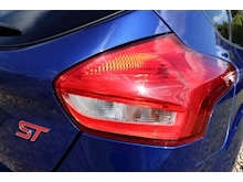 Ford Focus TDCi ST-2 Powershift (ST Black Pack+SAT NAV+DAB+30 TAX+ULEZ 3+50 MPG) - Thumb 25