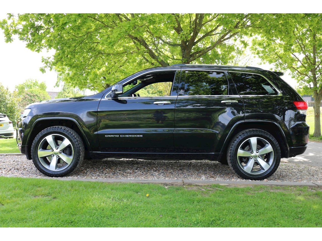 Used Jeep Grand Cherokee 3.0 V6 CRD Overland (PAN ROOF+HEATED