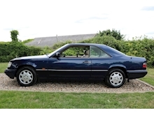 Mercedes-Benz E Class E220 (Just 70,000 Miles+Loads Of History+Long Term Ownership 19 years+Time Warp Car) - Thumb 39