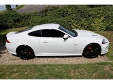 Jaguar Xk XKR 5.0 V8 SuperCharger Coupe (SAT NAV+12 Services+BLACK Pack+PERFORMANCE Brakes+510 BHP+Stunning) - Thumb 8