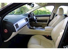 Jaguar XF 2.2D Luxury (1 PRIVATE Owner+10 Jaguar Stamps+Rear CAMERA Pack+Exceptional XF) - Thumb 30