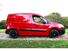 Citroen Berlingo BlueHDi 625 Enterprise NO VAT NO VAT (Only 47,000 Miles+ULEZ Free+Full History+CHEAP) - Thumb 2