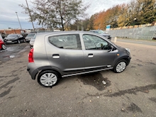 1.0 12V SZ Hatchback 5dr Petrol Manual Euro 5 (68 ps)