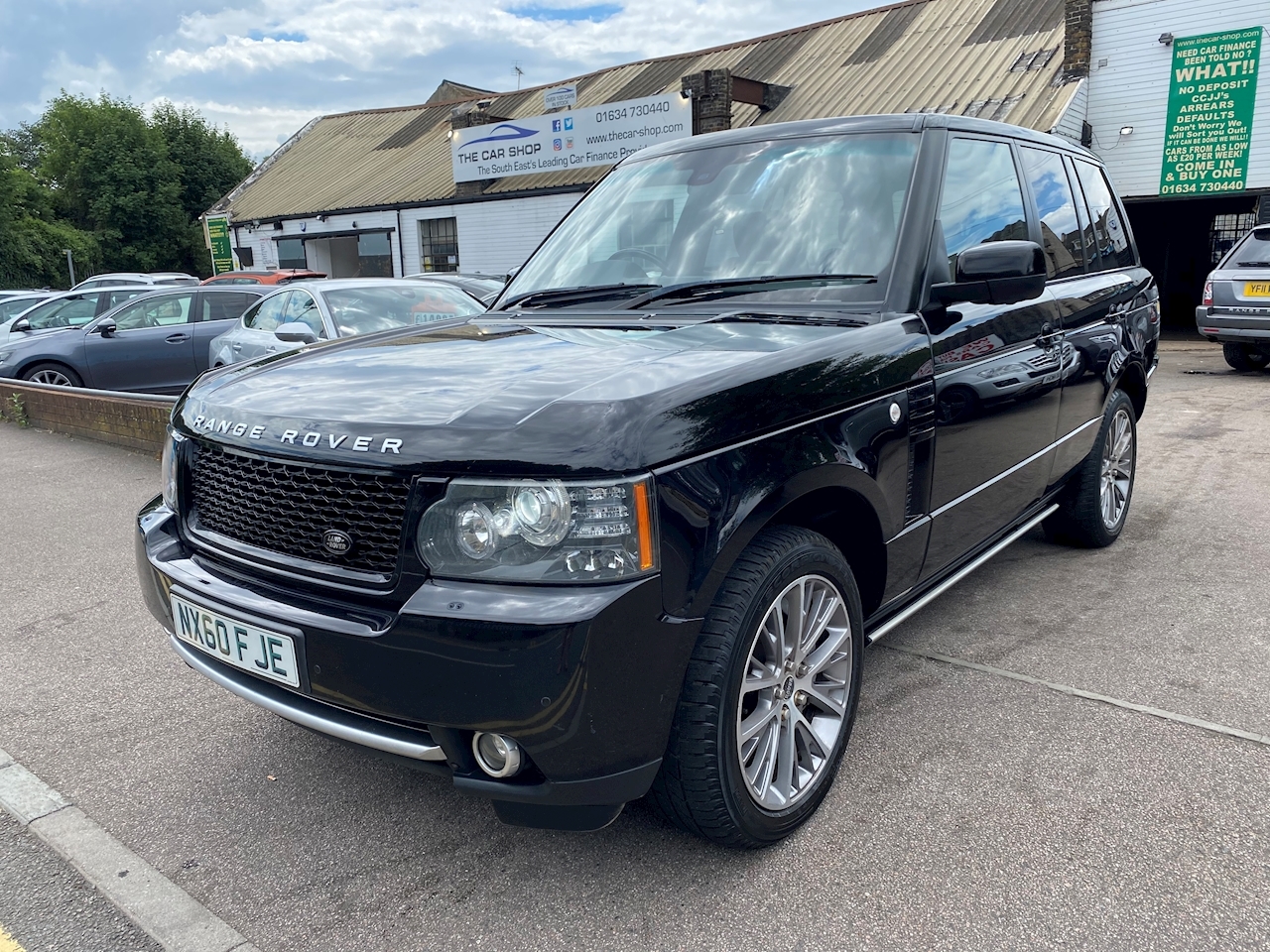 Land Rover Range Rover Tdv8 Autobiography Black Estate 4.4 Automatic Diesel Vehicle Details