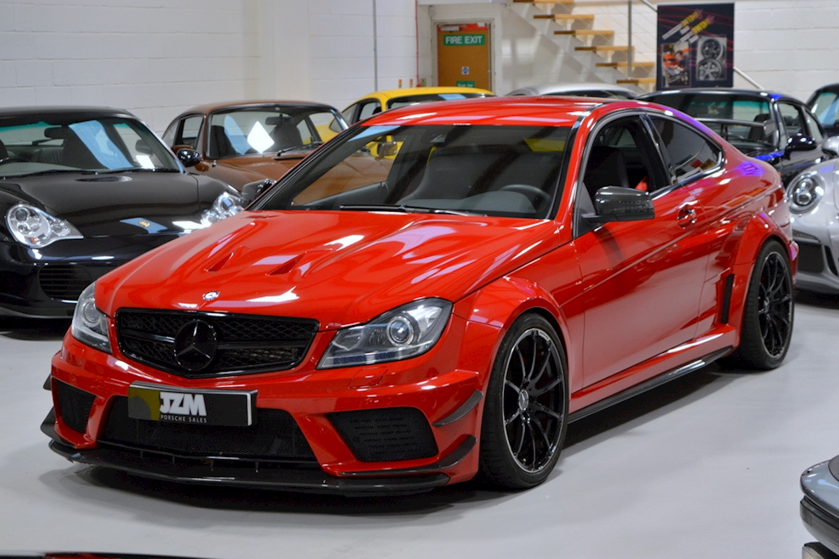 Mercedes Benz c63 AMG Black Series