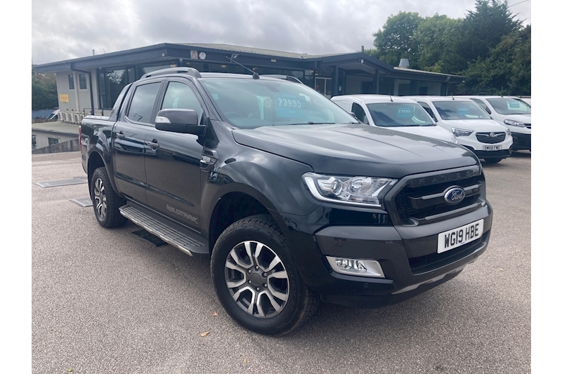 Ford 3.2 TDCi Wildtrak Double Cab Pickup 4dr Diesel Manual 4WD Euro 5 (s/s) (200 ps)