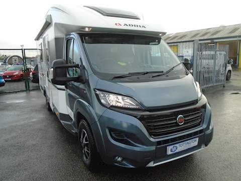 Matrix Plus 670 SLT (160 BHP) 2300 Motorhome Manual Diesel