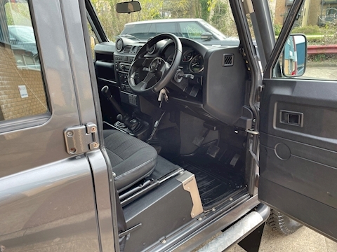 Defender 110 2.2 TDCi County Double Cab Pickup 4WD MWB Euro 5 4dr