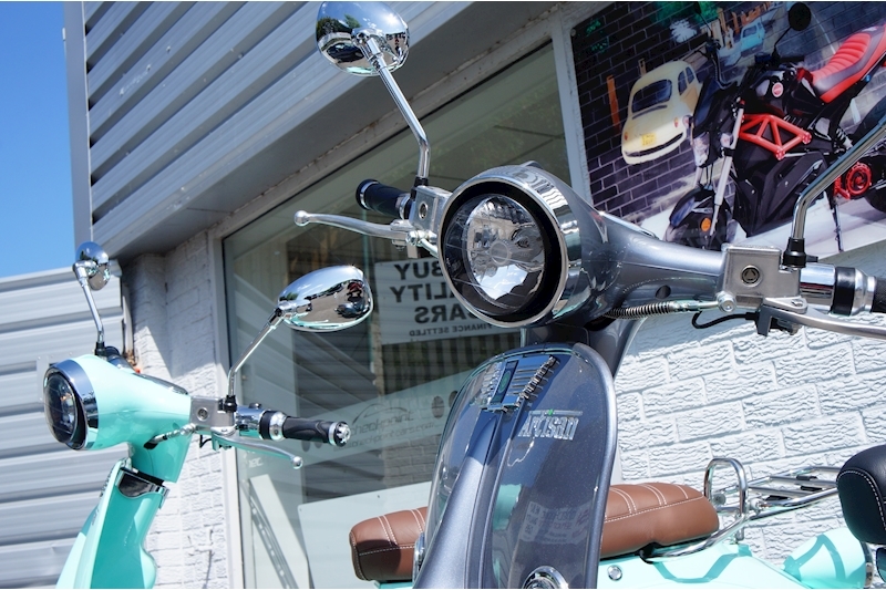 Artisan EV2000R, EV2000R DUAL CELL Motorcycle Automatic Electric