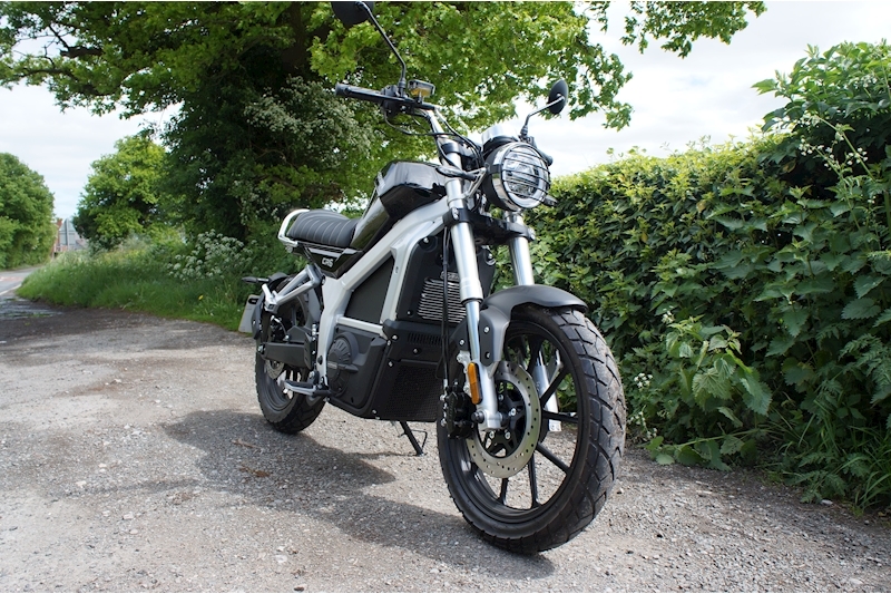 Horwin CR6 Café Racer Motorcycle Automatic Electric