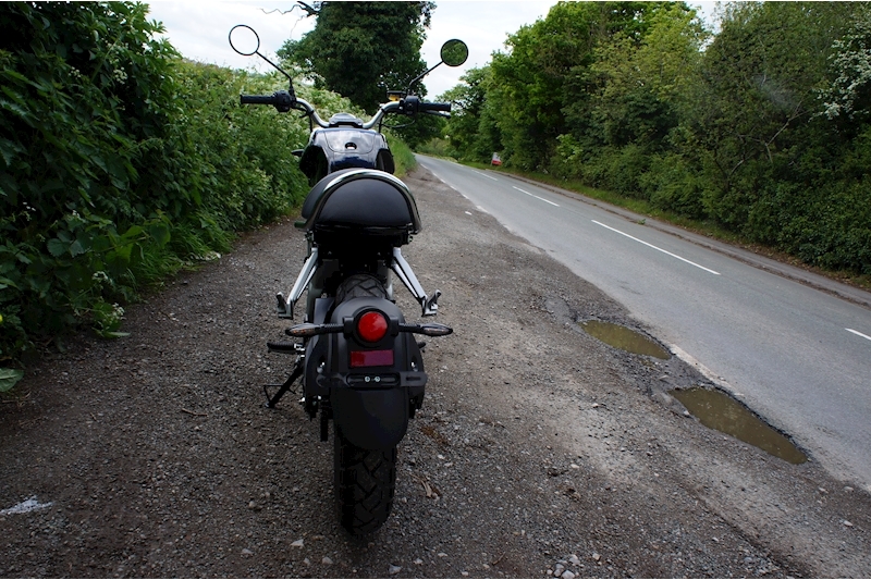 Horwin CR6 Café Racer Motorcycle Automatic Electric