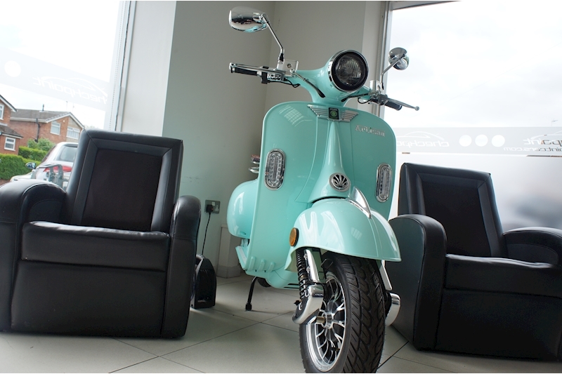 Horwin CR6 Café Racer Motorbike Auto Electric