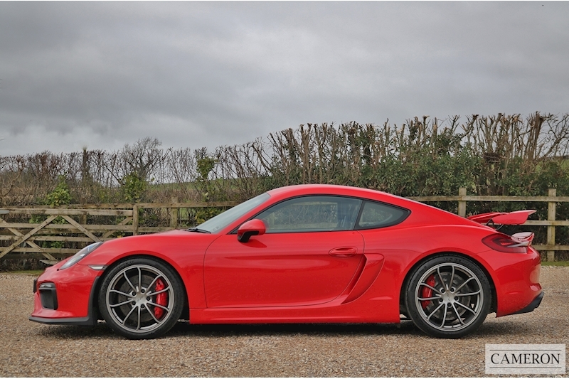 3.8 981 GT4 Coupe 2dr Petrol Manual (s/s) (238 g/km, 385 bhp)