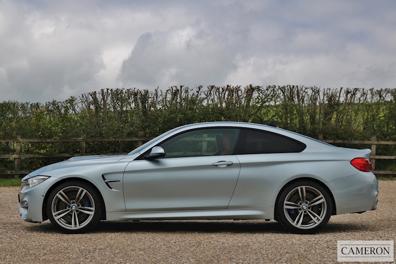 BMW 3.0 BiTurbo Coupe 2dr Petrol DCT (s/s) (431 ps)