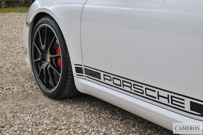 Porsche Cayman 987 3.4 R Coupe Manual