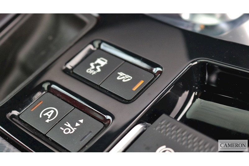 Jaguar 3.0 V6 R-Dynamic Coupe 2dr Petrol Auto (s/s) (380 ps)