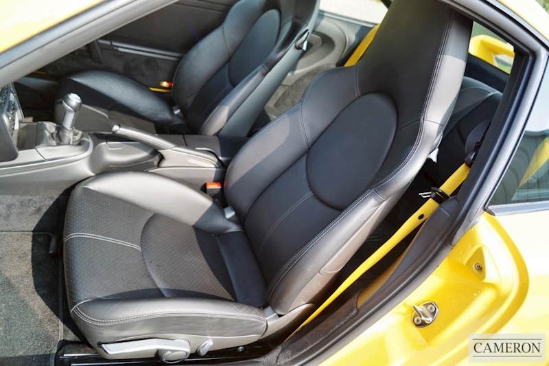 Porsche 911 997 Carrera 4 S Coupe Coupe 3.8 Manual Petrol