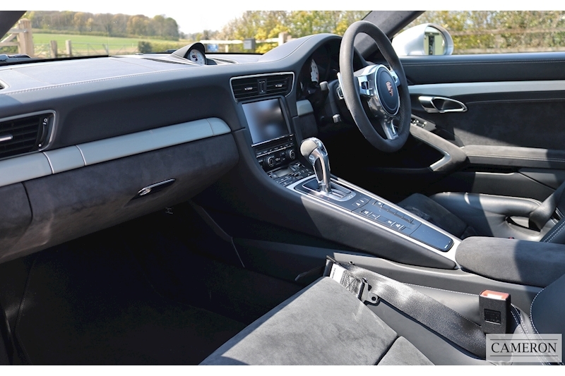 Porsche 911 991 GT3 Clubsport 3.8 2dr Coupe Automatic Petrol