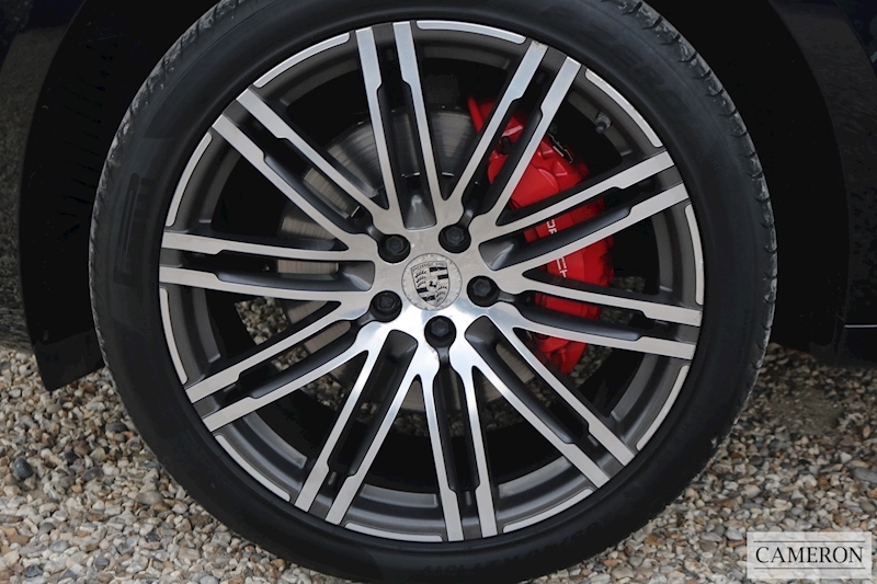 Porsche Macan Turbo 3.6 5dr SUV Automatic Petrol
