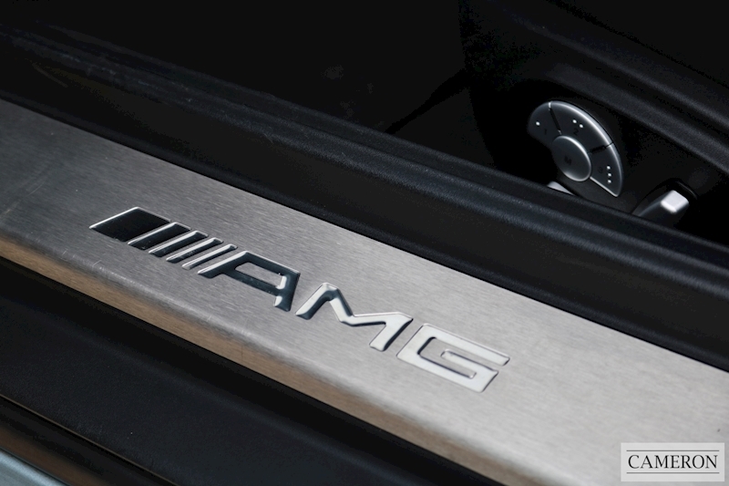 Mercedes-Benz 5.4 SLK55 AMG Convertible 2dr Petrol 7G-Tronic (288 g/km, 360 bhp)