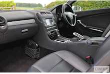Mercedes-Benz 5.4 SLK55 AMG Convertible 2dr Petrol 7G-Tronic (288 g/km, 360 bhp)