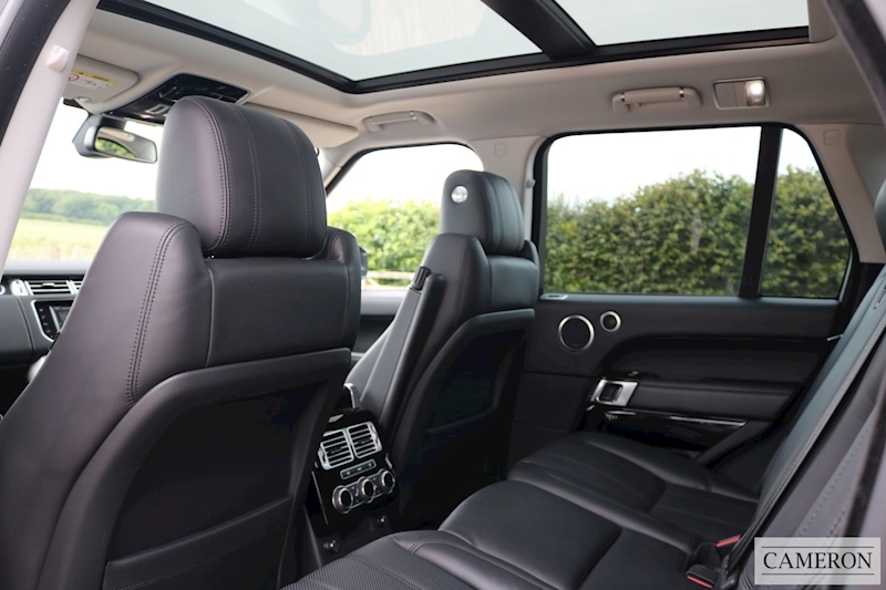 Land Rover 3.0 TD V6 Vogue SUV 5dr Diesel Auto 4WD (s/s) (258 ps)