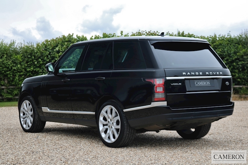 Land Rover 3.0 TD V6 Vogue SUV 5dr Diesel Auto 4WD (s/s) (258 ps)