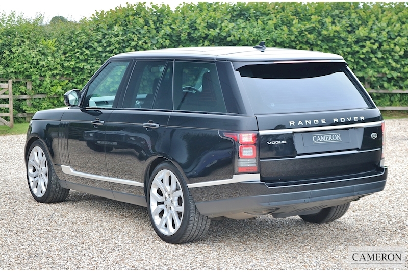 Land Rover 3.0 TD V6 Vogue SUV 5dr Diesel Auto 4WD (s/s) (258 ps)