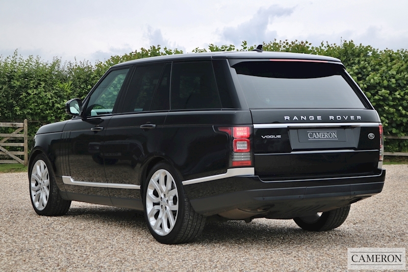 Land Rover 3.0 TD V6 Vogue SUV 5dr Diesel Auto 4WD (s/s) (258 ps)