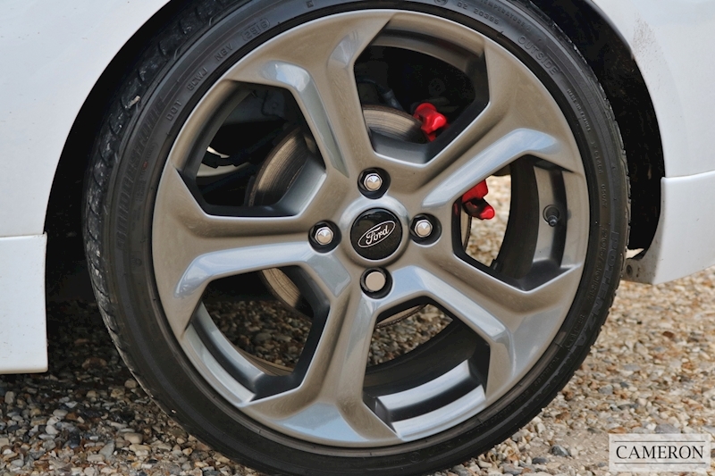 Ford 1.6 EcoBoost ST-3 Hatchback 3dr Petrol Manual (138 g/km, 180 bhp)