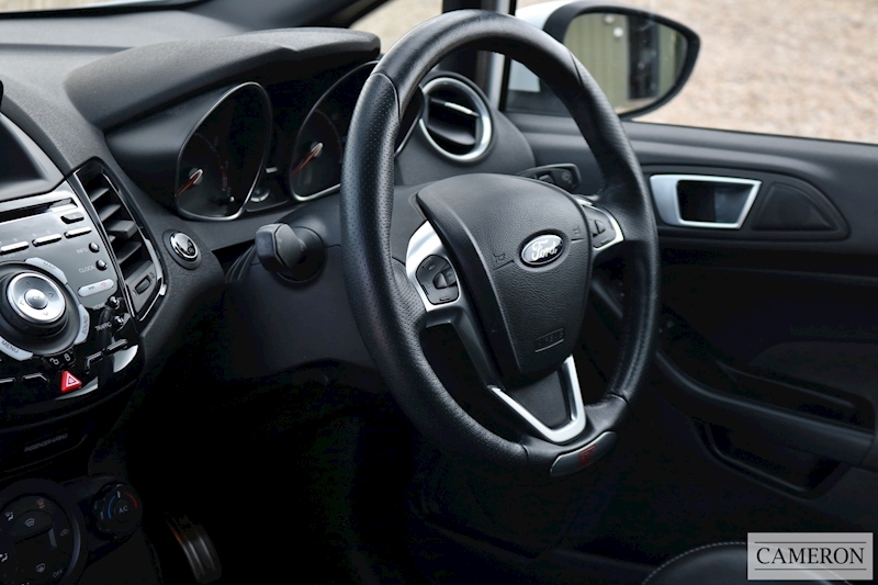 Ford 1.6 EcoBoost ST-3 Hatchback 3dr Petrol Manual (138 g/km, 180 bhp)
