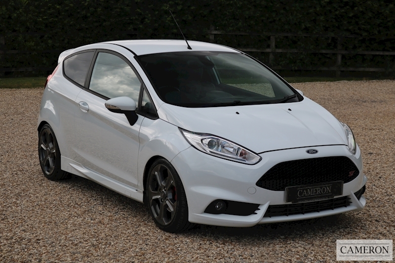 Ford 1.6 EcoBoost ST-3 Hatchback 3dr Petrol Manual (138 g/km, 180 bhp)