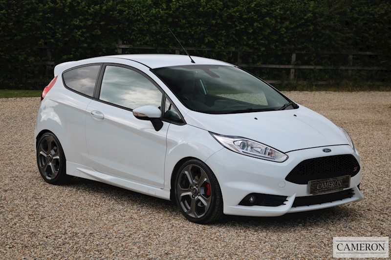 Ford 1.6 EcoBoost ST-3 Hatchback 3dr Petrol Manual (138 g/km, 180 bhp)
