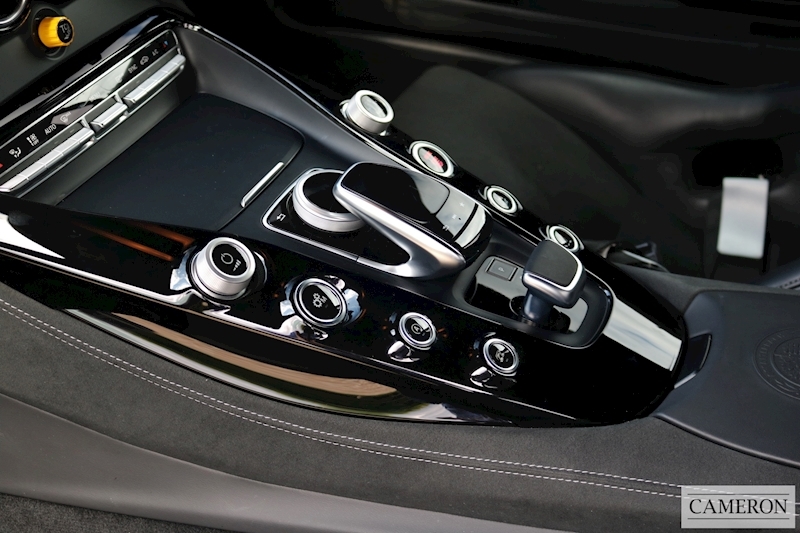 Mercedes-Benz 4.0 V8 BiTurbo R (Premium) Coupe 2dr Petrol SpdS DCT (s/s) (585 ps)