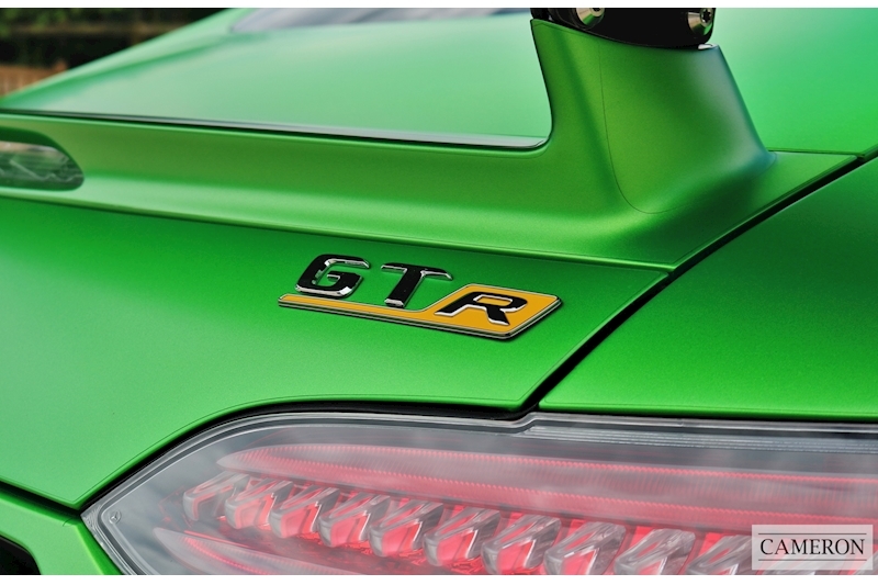 Mercedes-Benz 4.0 V8 BiTurbo R (Premium) Coupe 2dr Petrol SpdS DCT (s/s) (585 ps)